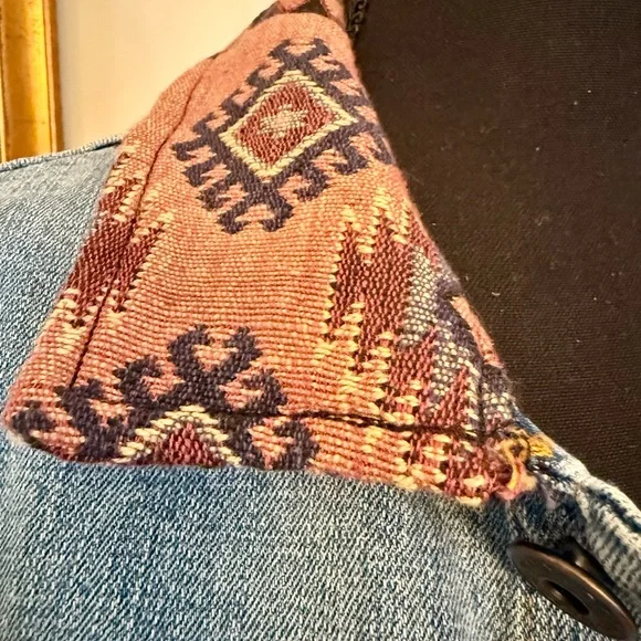 Jean Jacket with upcycled collar. Soft denim. Size XS/S PTP 20” NWOT - Picture 4 of 6